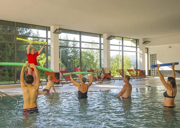 Vtf Les Fougères 3*